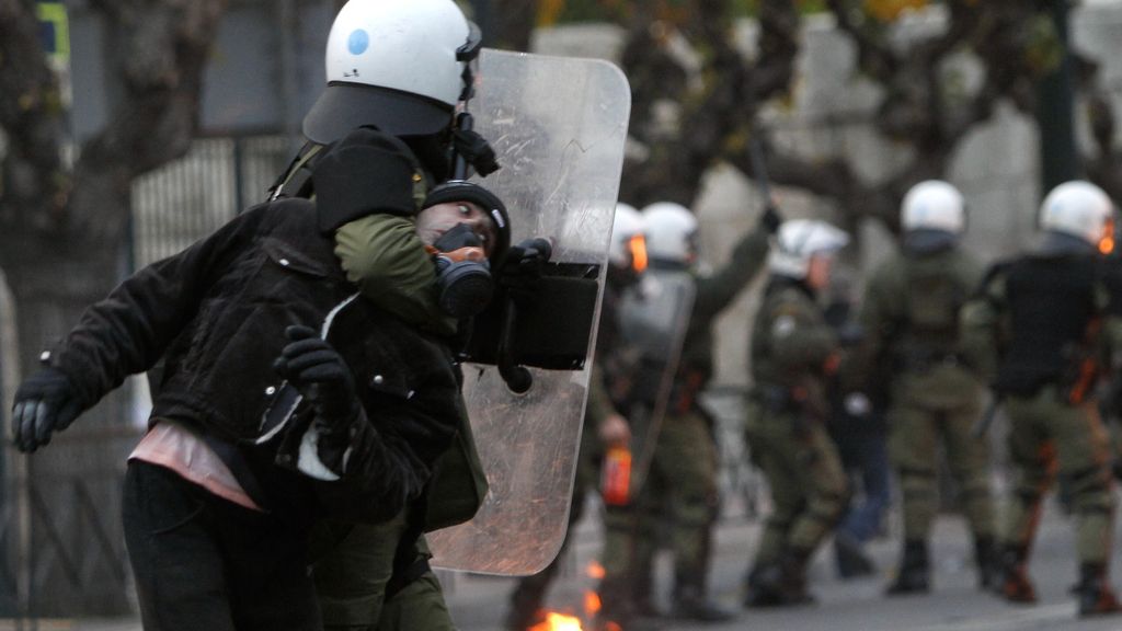 Decenas de detenidos en una concentración en Atenas