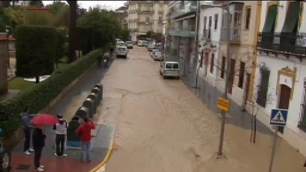 El río Argamasilla inunda casi la mitad de las casas de Écija