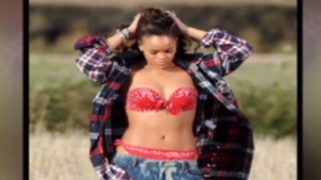 Un campesino impide a Rihanna grabar un videoclip en sus tierras por ir "demasiado sexy"