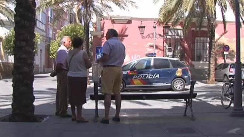 Un hombre detenido en San Fernando por intentar llevarse a dos niños en su coche