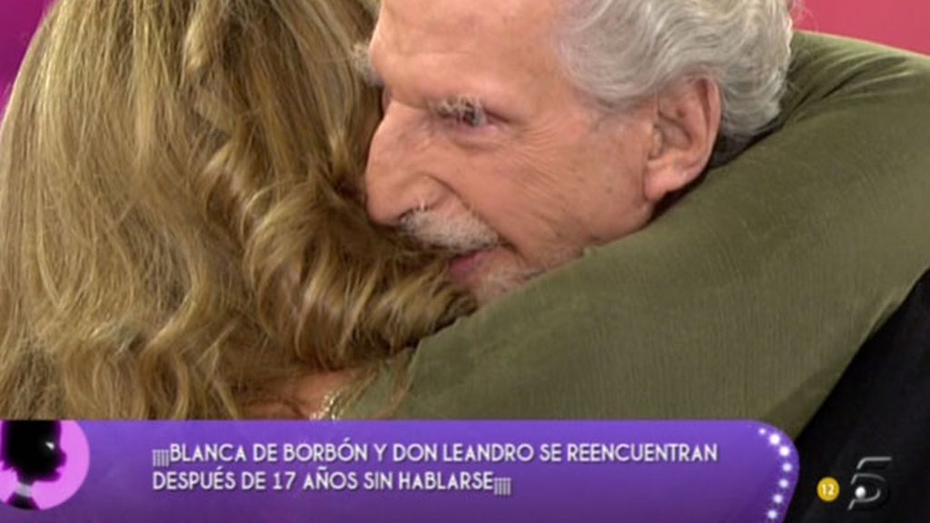 Don Leandro de Borbón y su hija Blanca se abrazan 17 años después