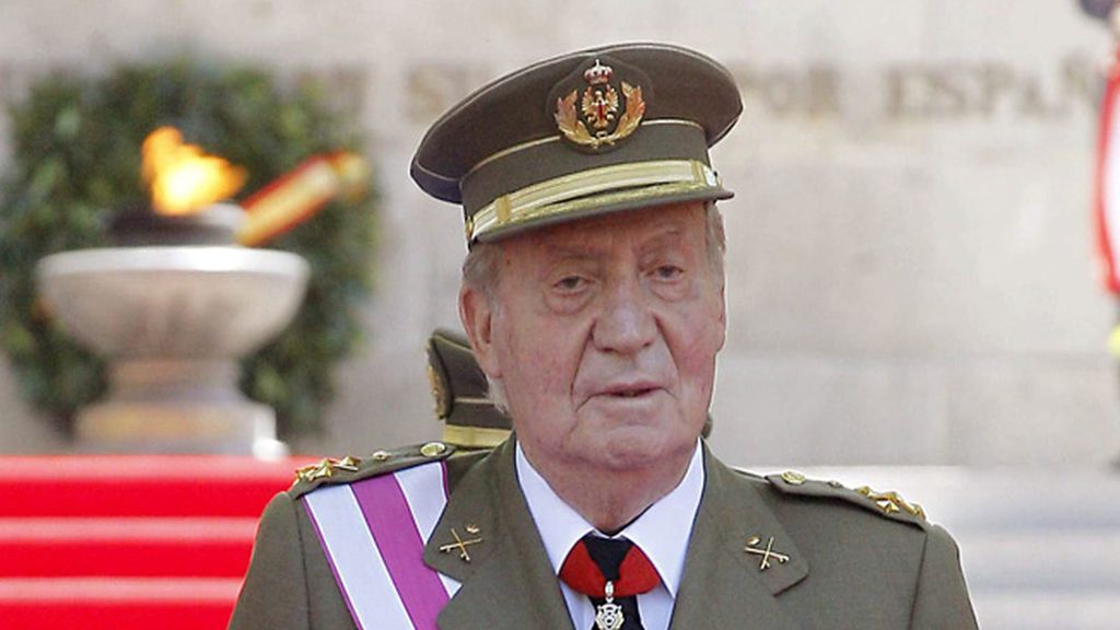 El Rey convoca una reunión familiar para poner orden, según Paloma Barrientos