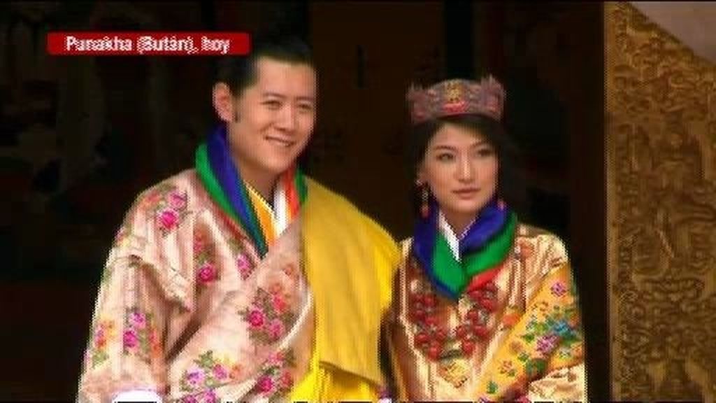 La boda del rey de Bután aumenta el índice de felicidad bruta del país