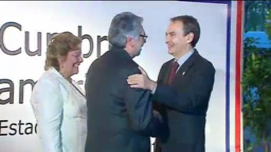 El Rey recibe las felicitaciones por el fin de ETA en la XXI Cumbre Iberoamericana
