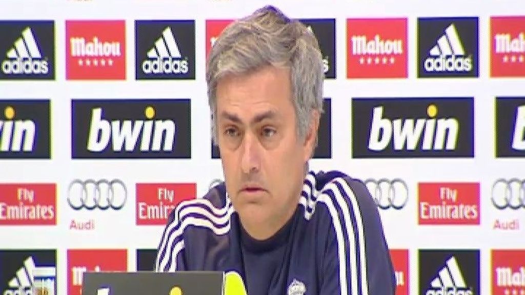 Mourinho, irónico: "Prefiero quedarme con las lecciones del Barça sobre los árbitros"