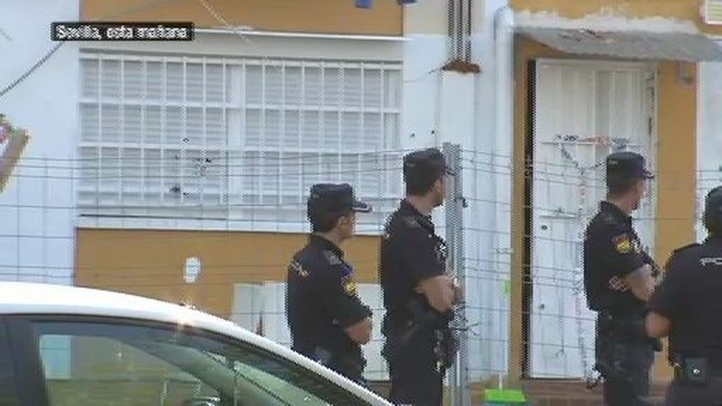 Muere una niña de seis años en un tiroteo producido en Sevilla