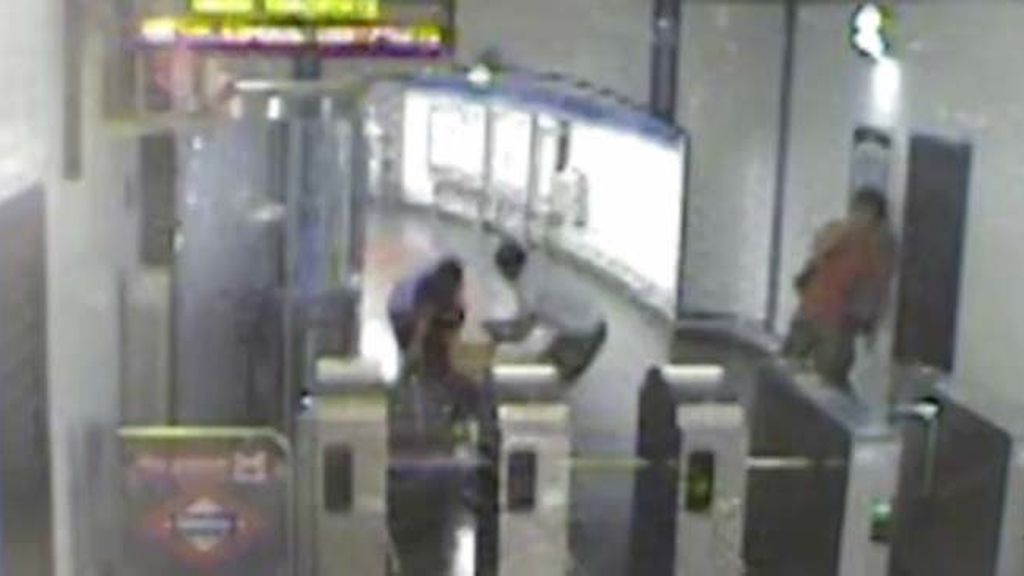 Robos mediante asfixia en el metro de Madrid