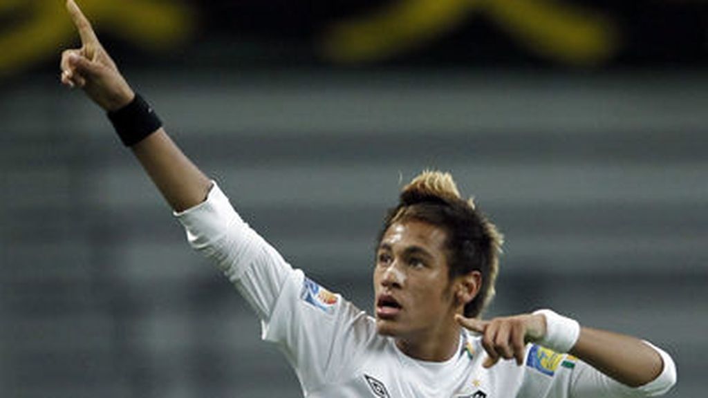 Neymar debuta con golazo ante el Kashiwa
