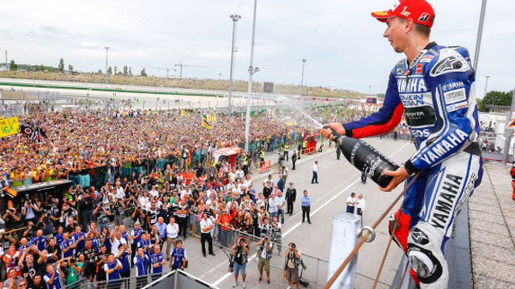 Lorenzo, Espargaró y Rins, triunfadores