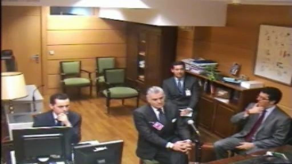 Bárcenas le dice al juez que Rajoy le prometió mantener su sueldo aunque dejara el partido