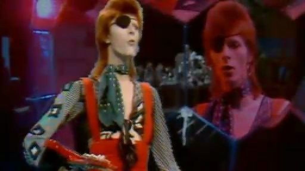 David Bowie vuelve batiendo récords