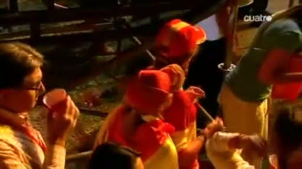 La Infanta Elena bailando