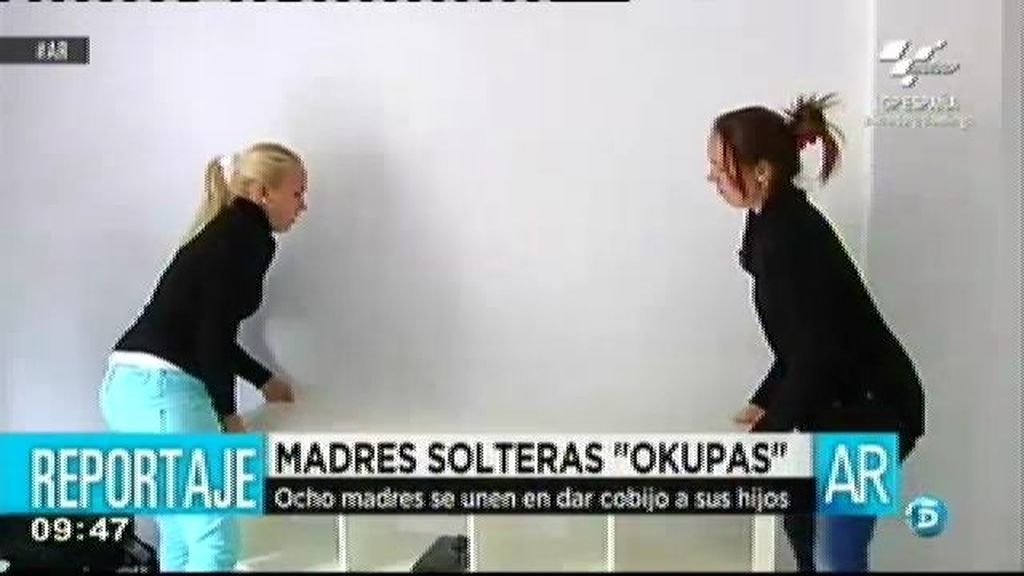 Madres solteras 'okupan' un edificio en Málaga