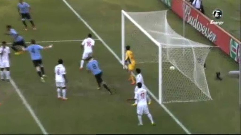 Gol: Uruguay 1-0 Tahití  (min.2)