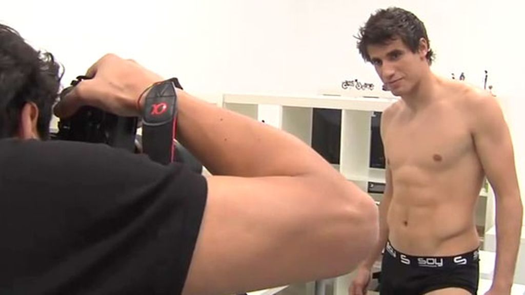 Javi Martínez enseña su tableta