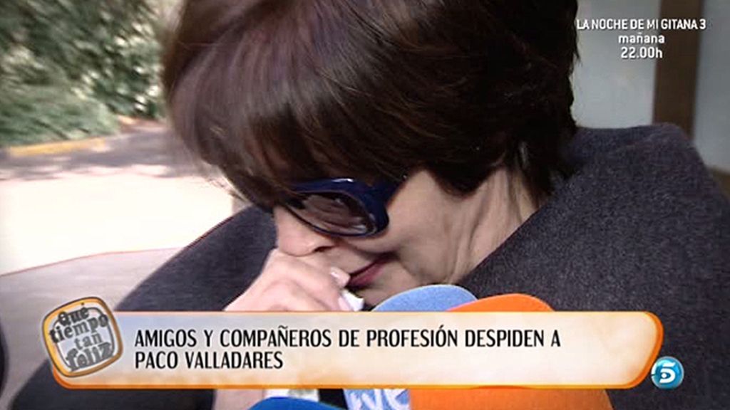 Decenas de compañeros y amigos despiden a Paco Valladares