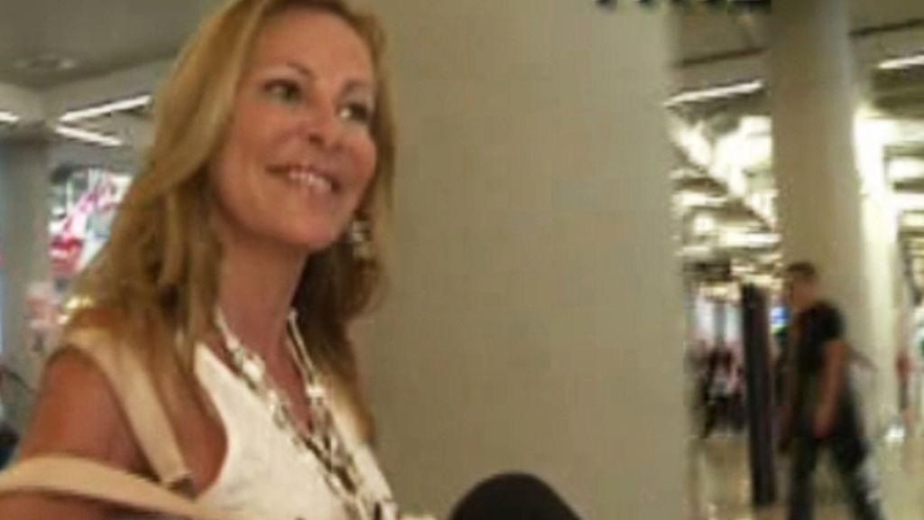 Ana, con la novia de su hijo Alex