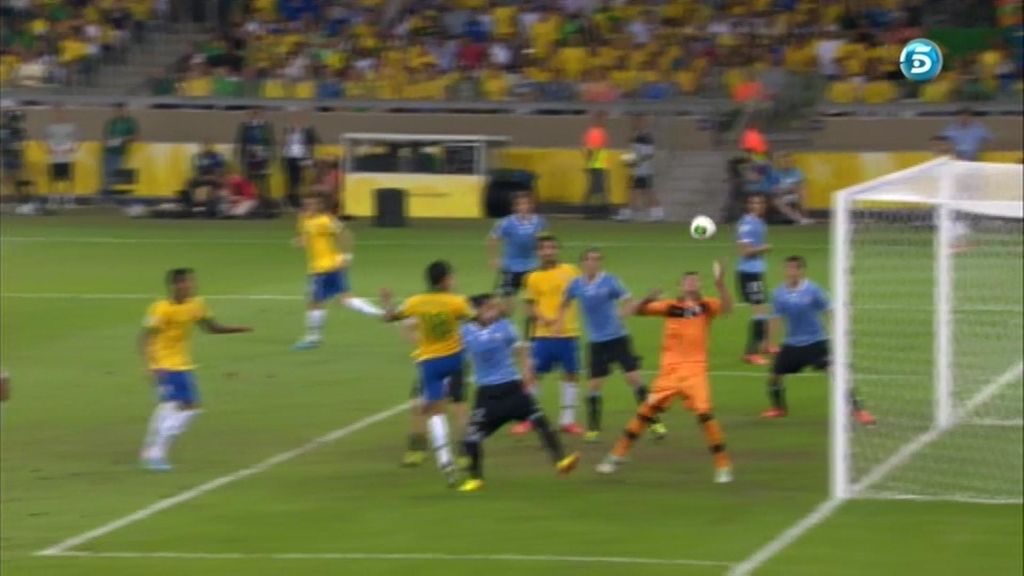 Gol: Brasil 2-1 Uruguay (min.86)