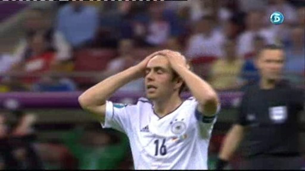 Lahm roza el gol alemán