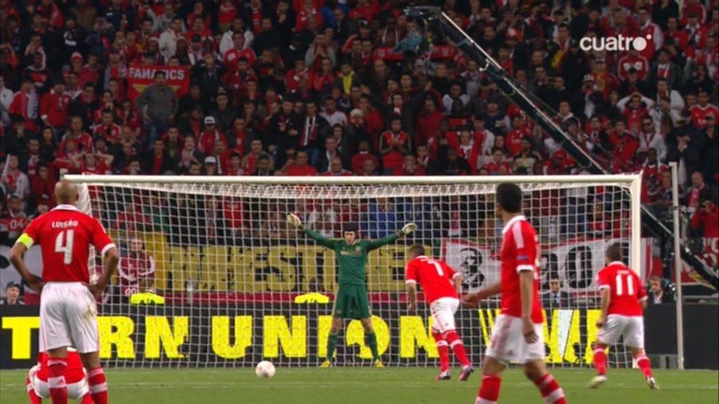 Cardozo empata para el Benfica de penalti