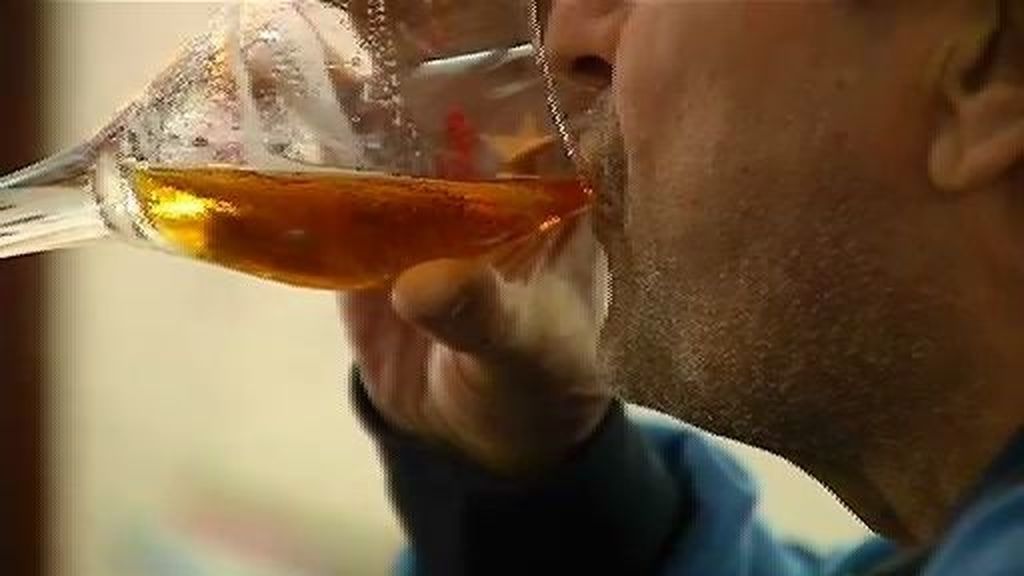 Los españoles beben el doble de alcohol que la media mundial