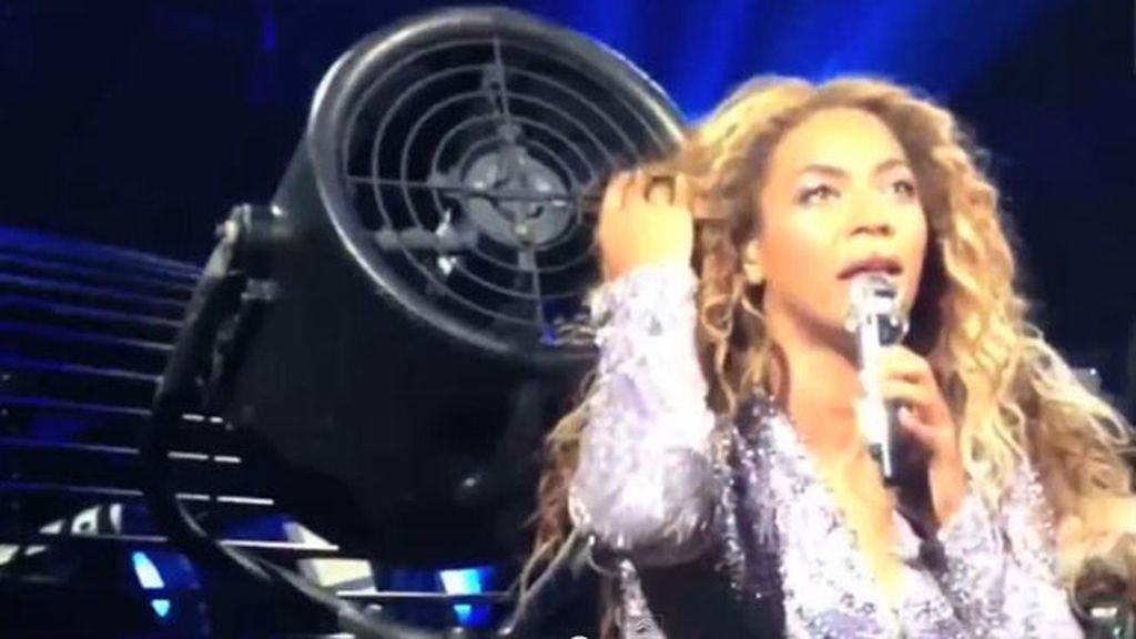 Así fue el ataque de un ventilador a Beyoncé