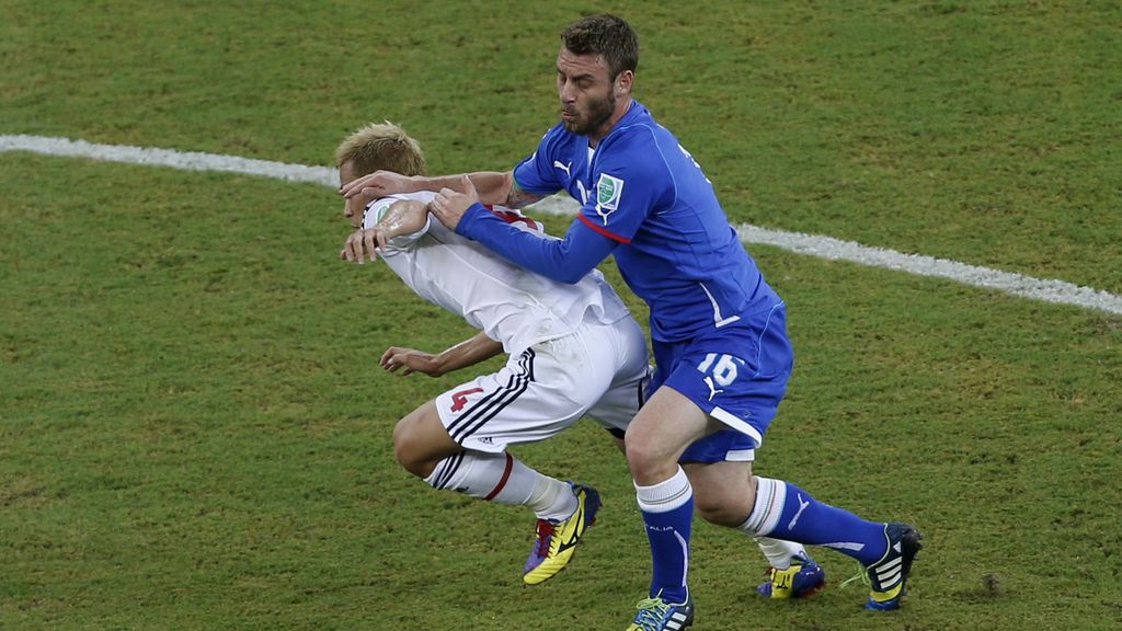 Gol: Italia 1-2 Japón (min.41)