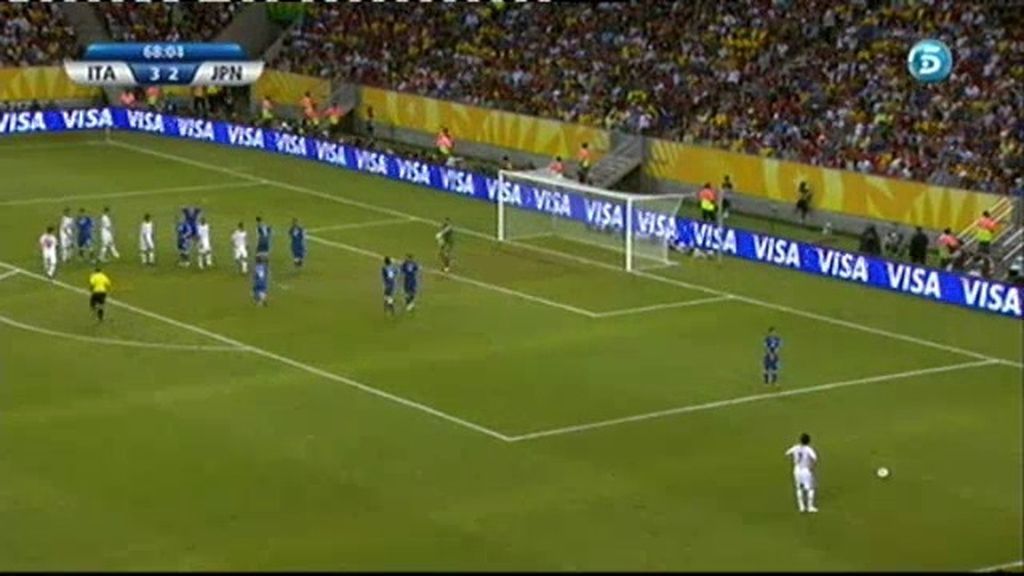 Gol: Italia 3-3 Japón (min.69)