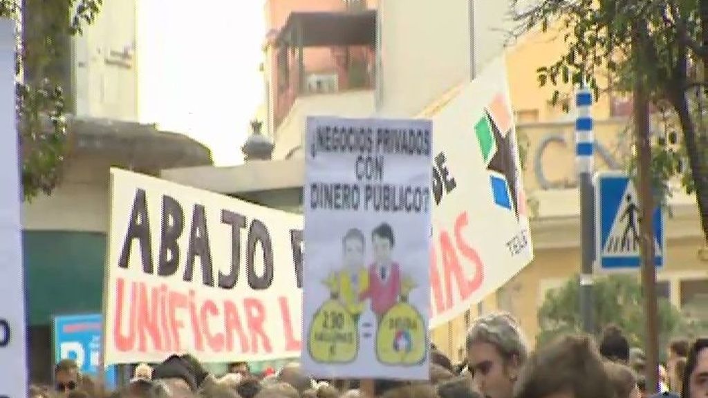 Los extrabajadores de Telemadrid protestan contra el ERE