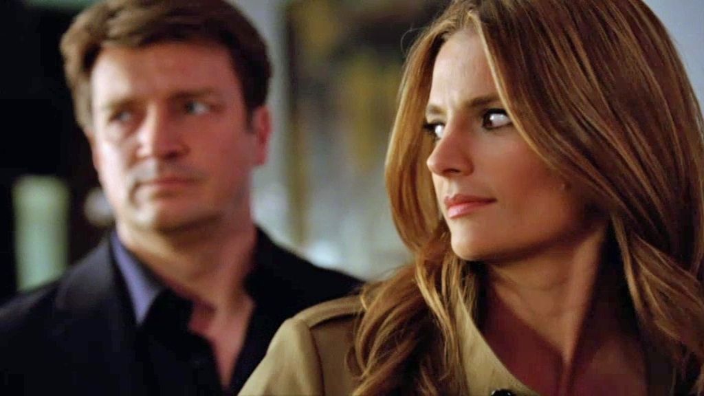 Castle se pone en modo celoso porque Beckett habla con un atractivo millonario