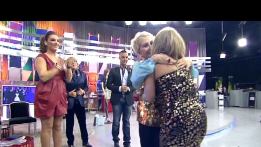 Terelu se reencuentra con sus compañeros Terelu se reencuentra con sus compañeros