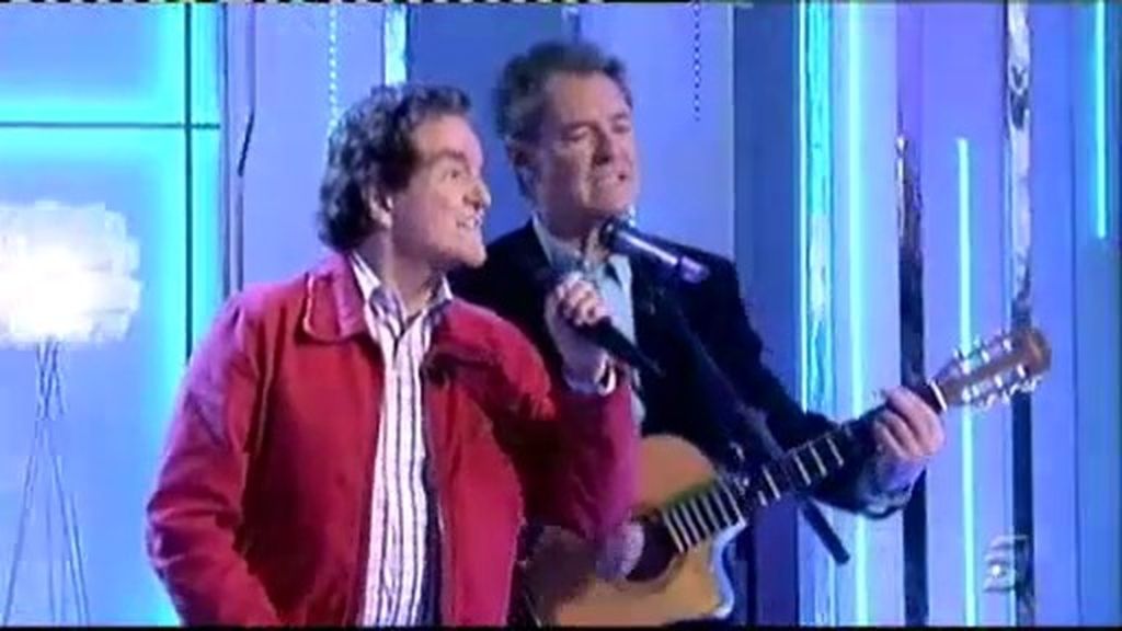 El 'Dúo Dinámico' interpreta 'Resistiré'