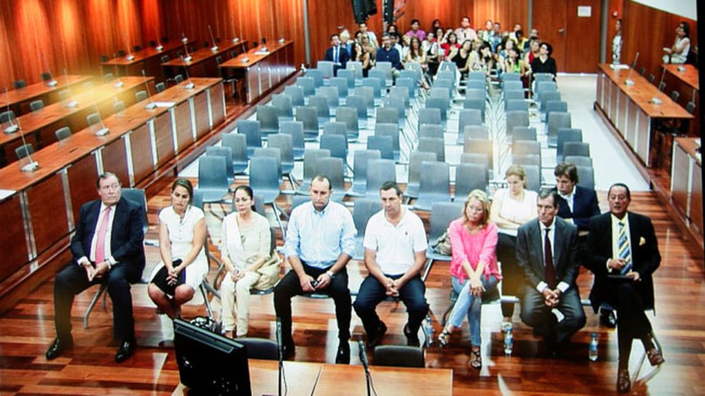 Isabel Pantoja, en el banquillo