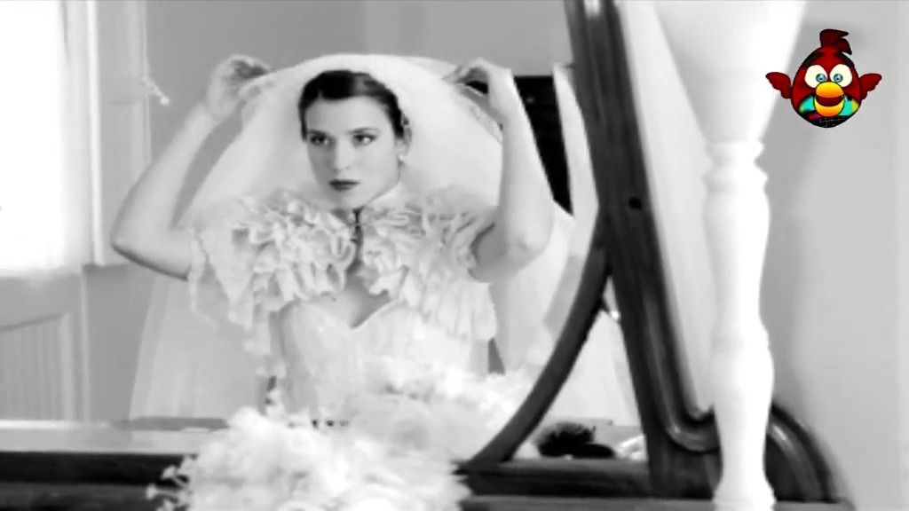 'El pájaro de la tele' (03.05.13): 'Las bodas de Sálvame' estrena videoclip