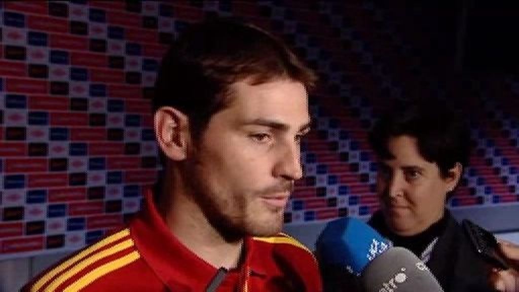 Casillas: "Estoy muy contento por igualar a Zubizarreta"