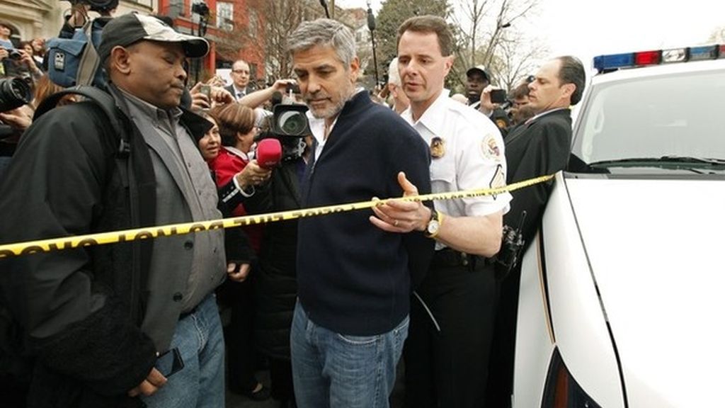 Clooney, libre tras varias horas detenido