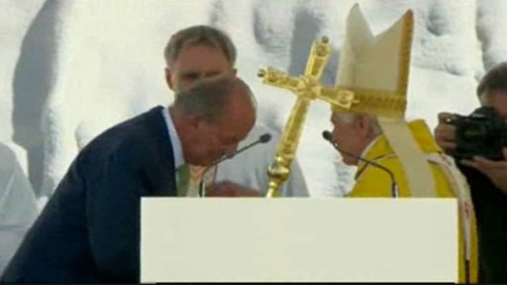 El Papa se despide de 4 Vientos