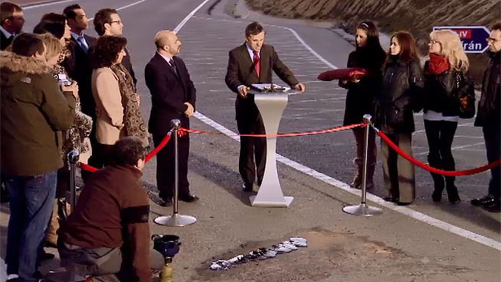 Inauguración de parche de carretera
