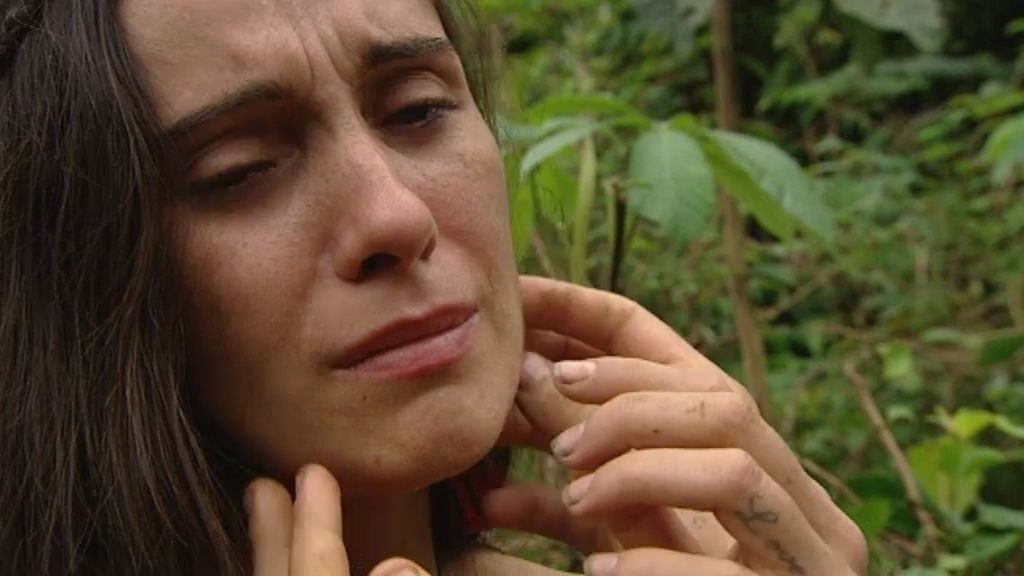 Cristina ya no le teme a nada, pero rompe a llorar cuando algo le pica en la cara