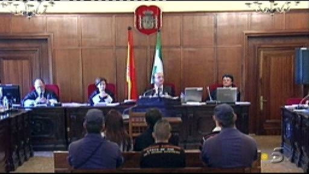 El tribunal ha rechazado tres testigos: la novia de Miguel, el vecino y el dueño de un bar
