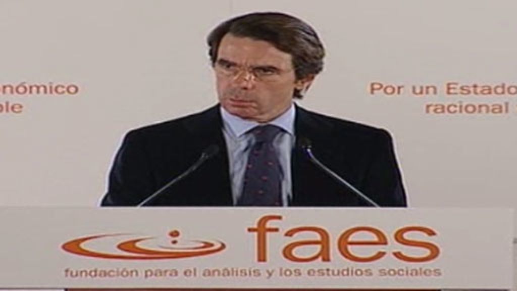 "CCAA aspirando a mini-Estados"
