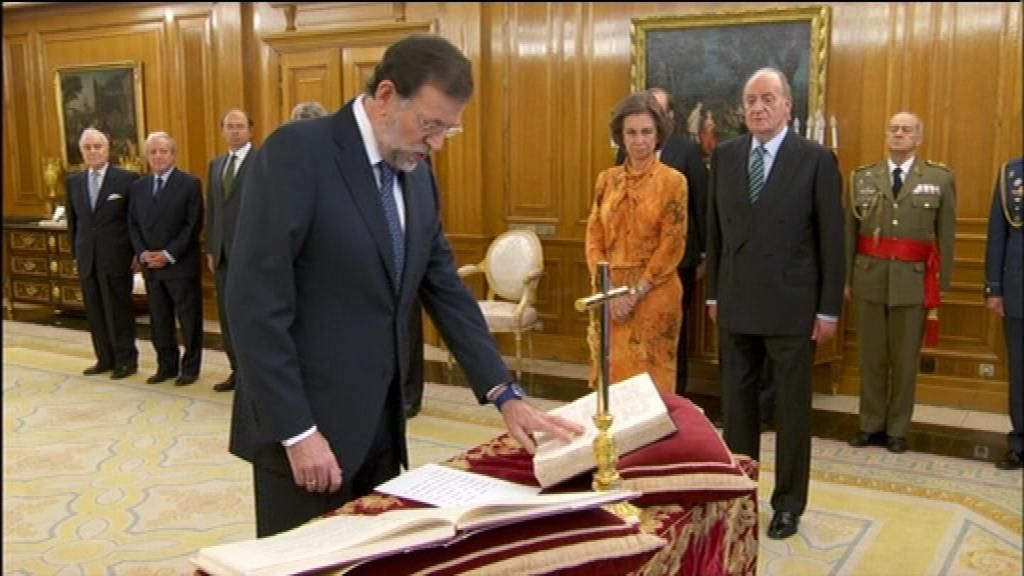 Rajoy jura su cargo ante el Rey
