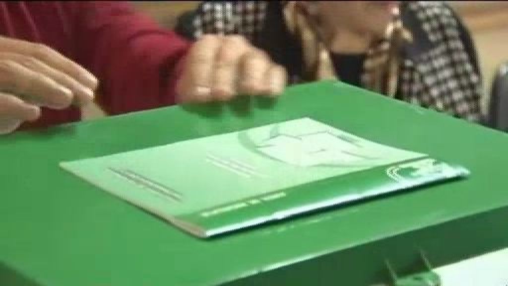 La participación en las elecciones andaluzas cae 10 puntos
