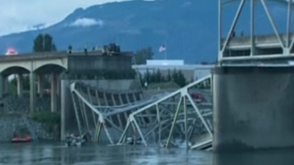 Se derrumba un puente en Seattle