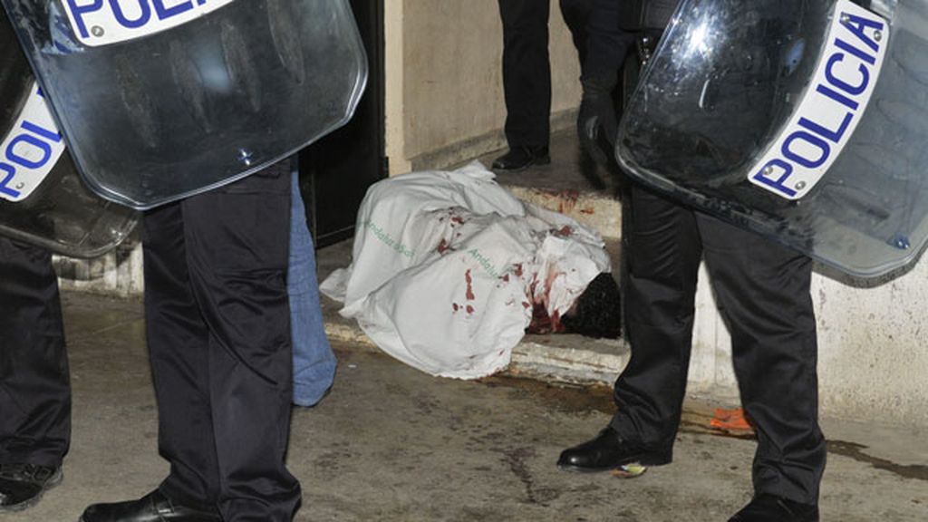 Un hombre y su padre mueren tiroteados en Granada