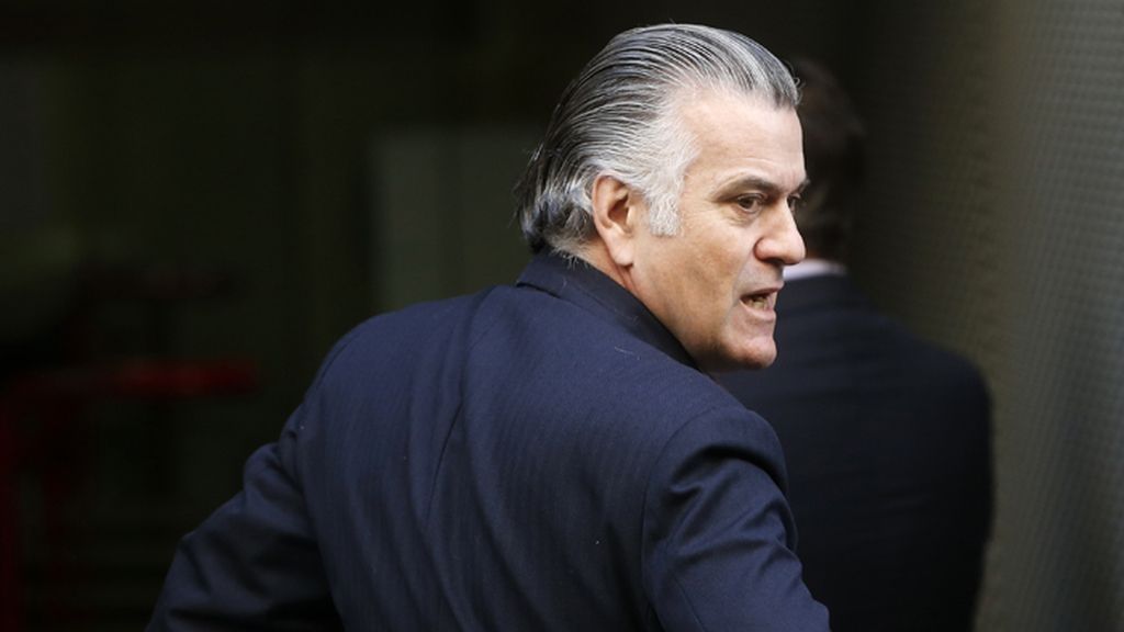 Bárcenas explicó al juez Ruz por qué acudió al notario