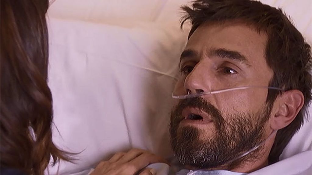 Pablo despierta en el hospital tras sufrir un ictus