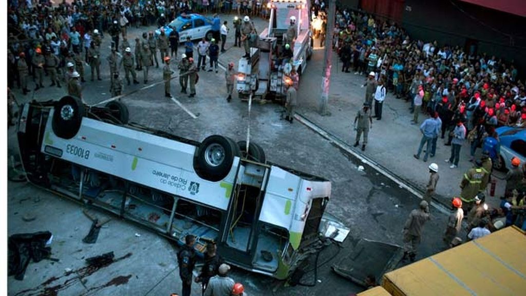 Mueren siete personas tras un accidente de autobús en Rio de Janeiro