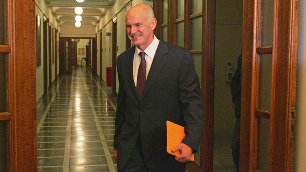 Papandreu, adelante con el referéndum