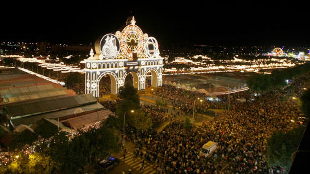 La Feria de Abril ilumina Sevilla